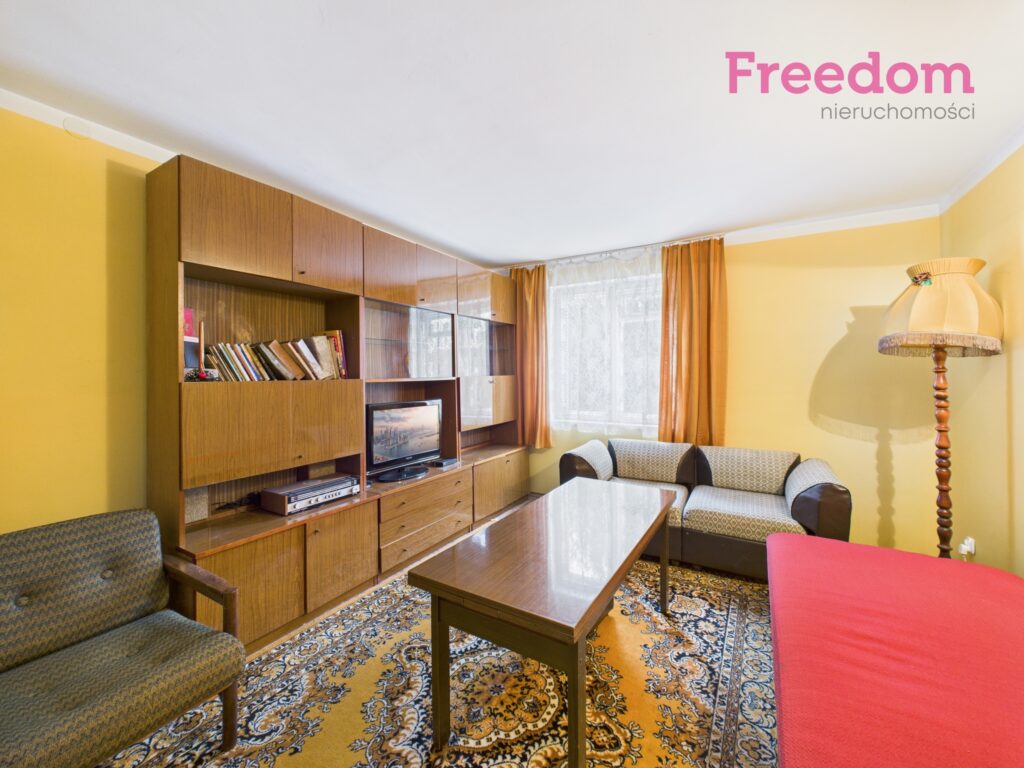 Dom z dużą działką i ogromnym potencjałem. - zdjęcie 6