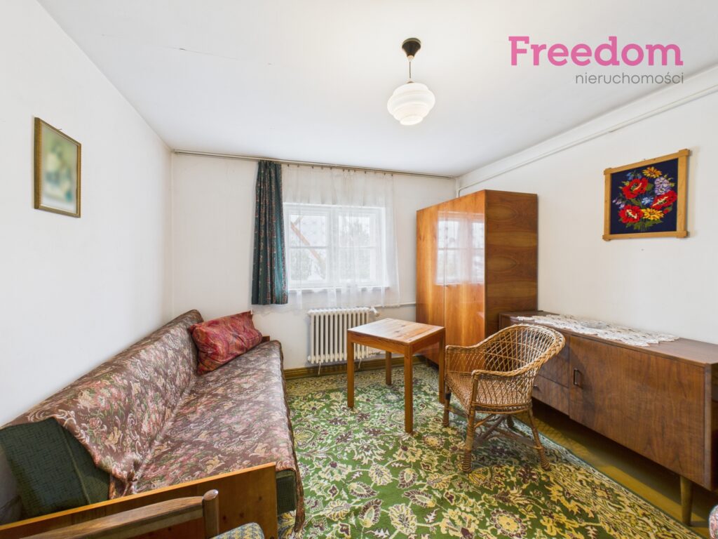 Dom z dużą działką i ogromnym potencjałem. - zdjęcie 10