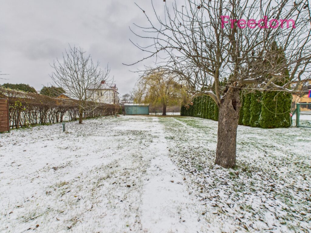 Dom z dużą działką i ogromnym potencjałem. - zdjęcie 11