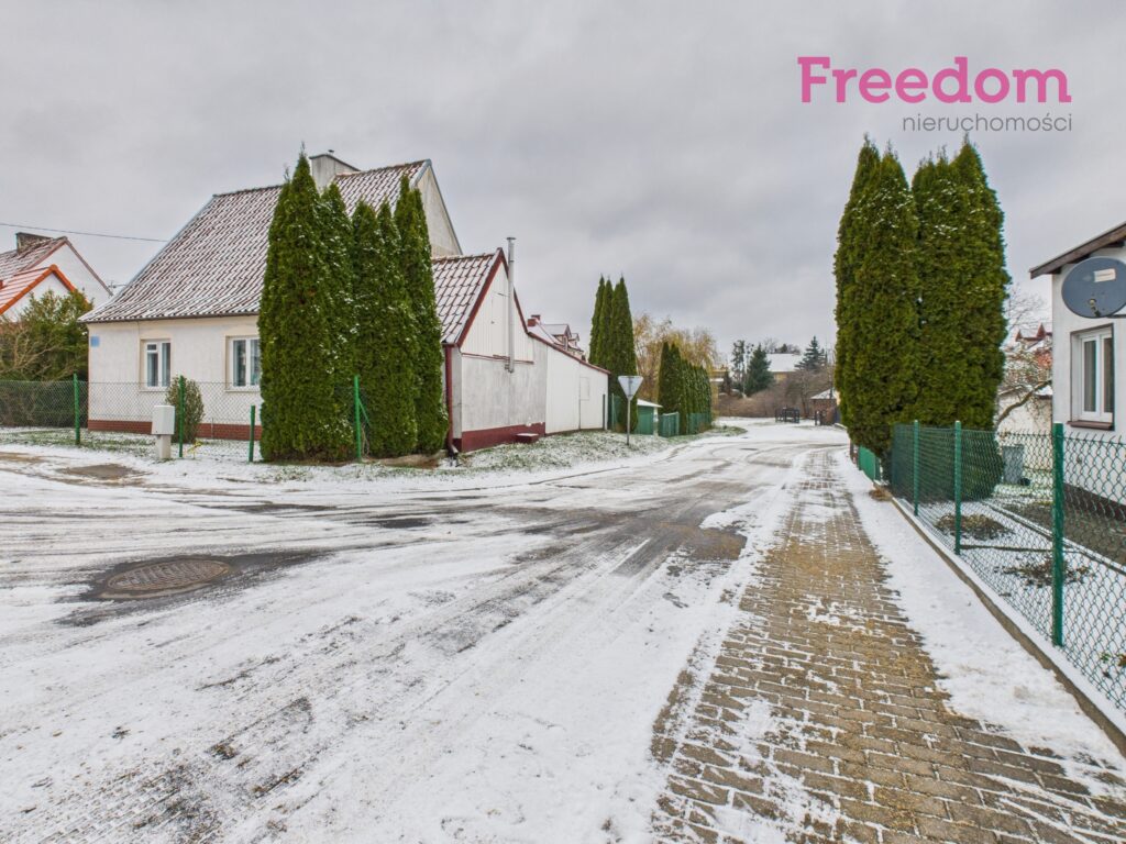 Dom z dużą działką i ogromnym potencjałem. - zdjęcie 2