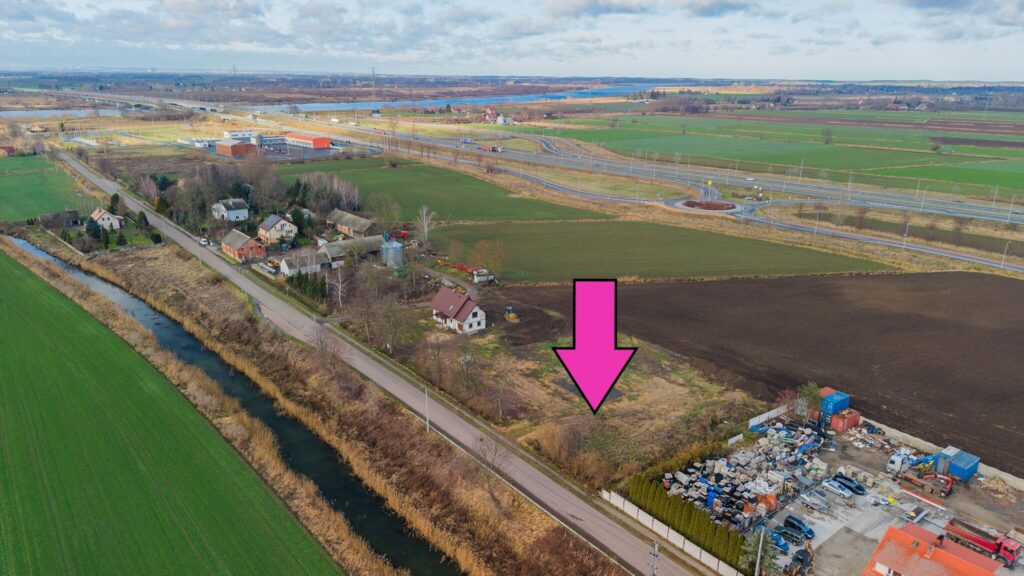 Działka w Dworku tuż przy trasie S7 - zdjęcie 2
