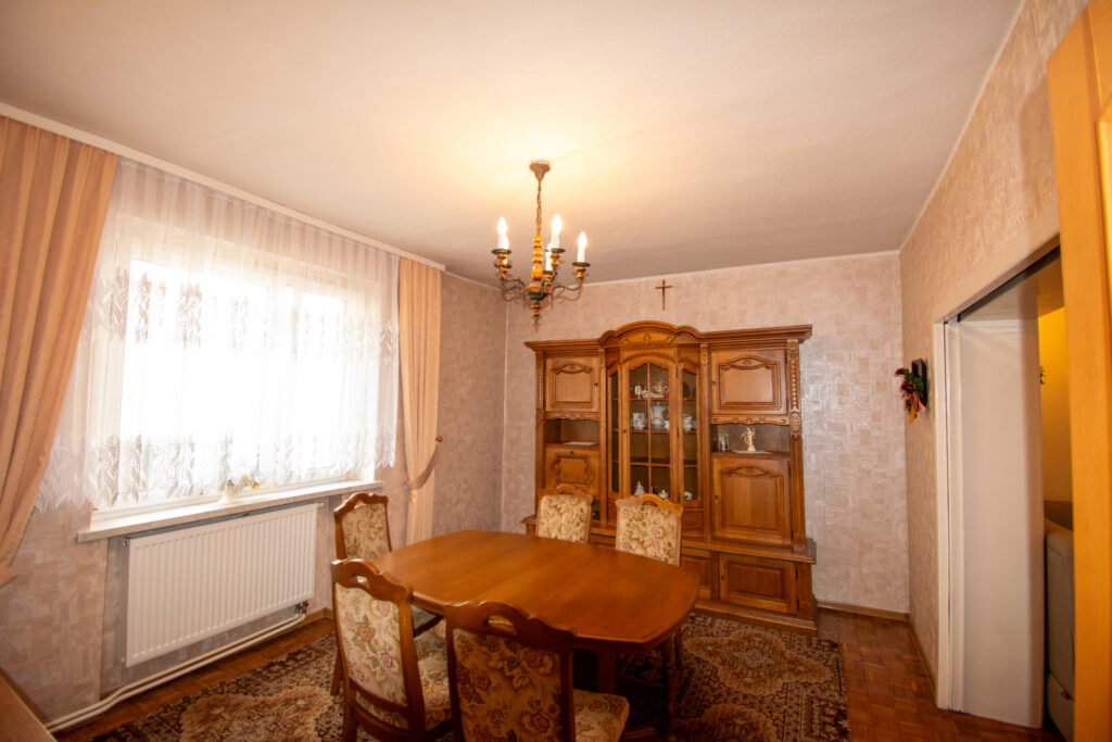 Dom wolnostojący z garażem w Wielowsi - zdjęcie 6