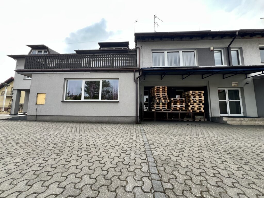 Funkcjonalny budynek produkcyjno-handlowy - zdjęcie 4