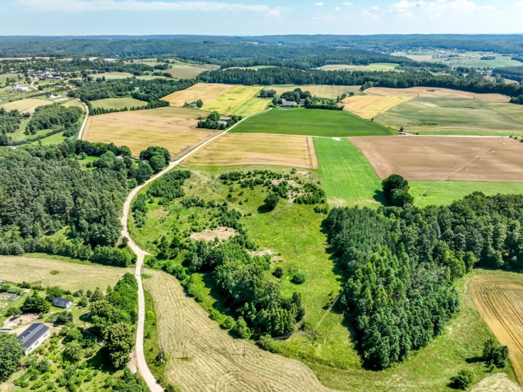 Wyjątkowo urokliwa, duża działka w Czarnej Hucie - zdjęcie 2