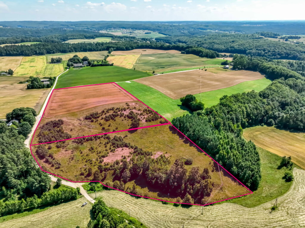Wyjątkowo urokliwa, duża działka w Czarnej Hucie - zdjęcie 1