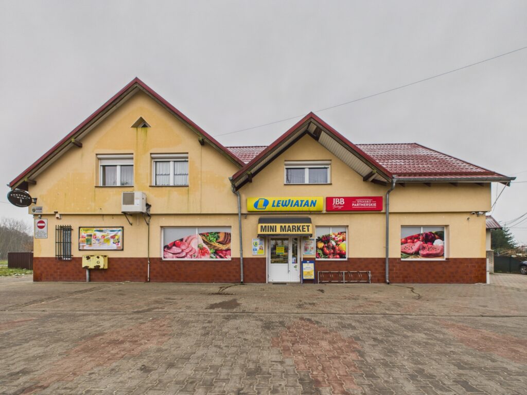 Mazury dom z lokalem handlowym Ostróda - zdjęcie 1