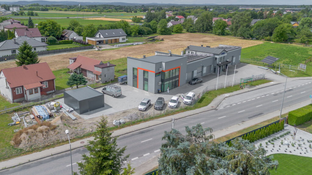 Obiekt magazynowo-biurowy przy autostradzie A4! - zdjęcie 25