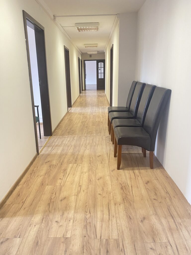 Lokale biurowe w ścisłym centrum Jeleniej Góry! - zdjęcie 6