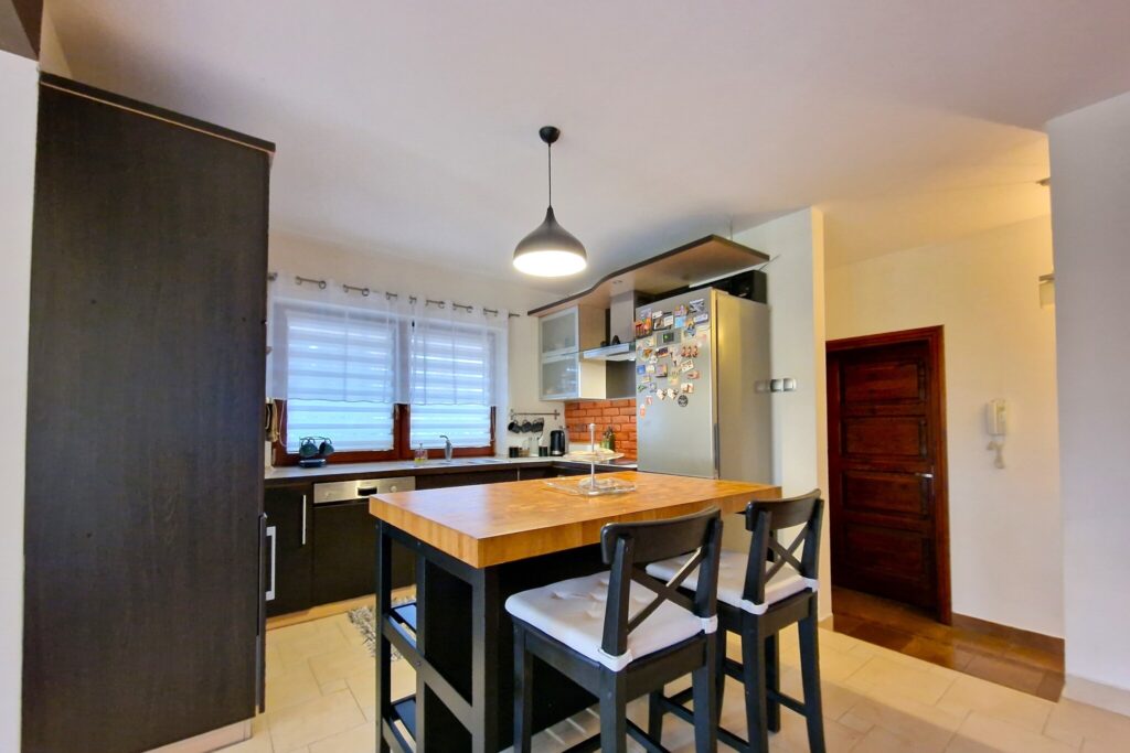 Dom do wprowadzenie się w Rakowiskach - zdjęcie 3