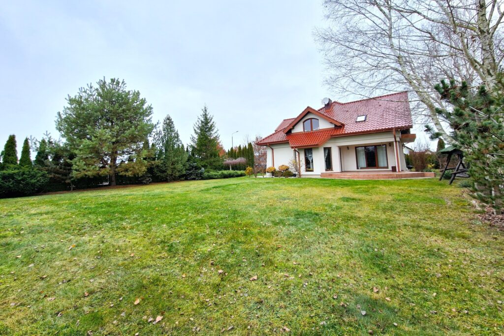 Dom do wprowadzenie się w Rakowiskach - zdjęcie 16