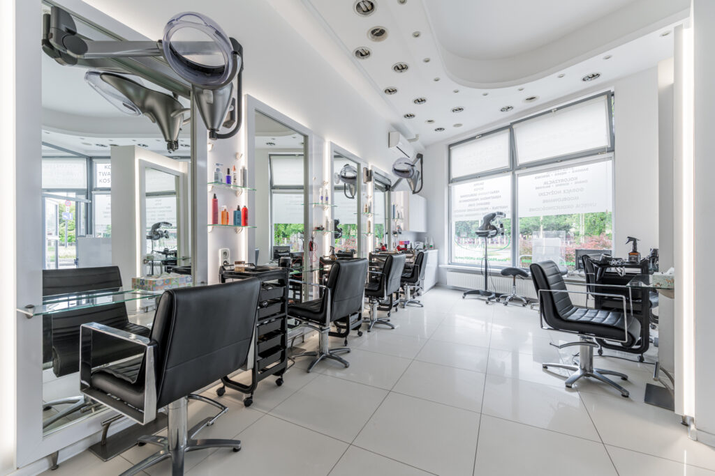 Stanowisko fryzjerskie do wynajęcia - zdjęcie 4