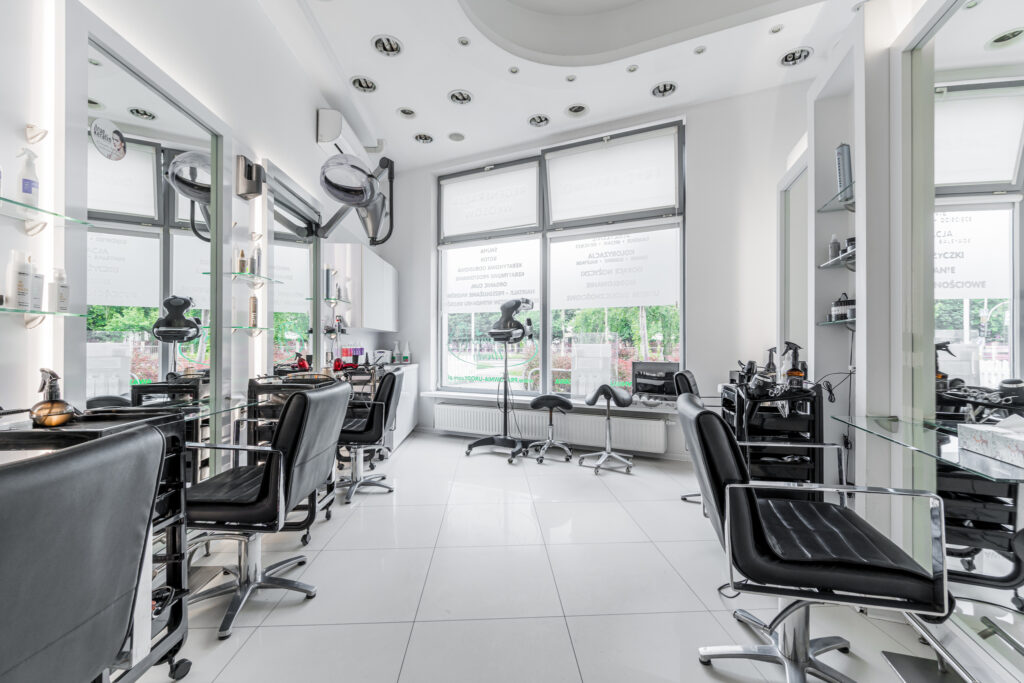 Stanowisko fryzjerskie do wynajęcia - zdjęcie 2