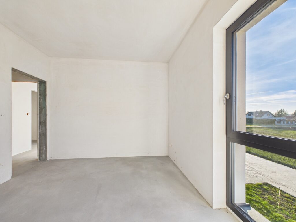 Nowoczesny dom z garażem i ogrodem. - zdjęcie 27