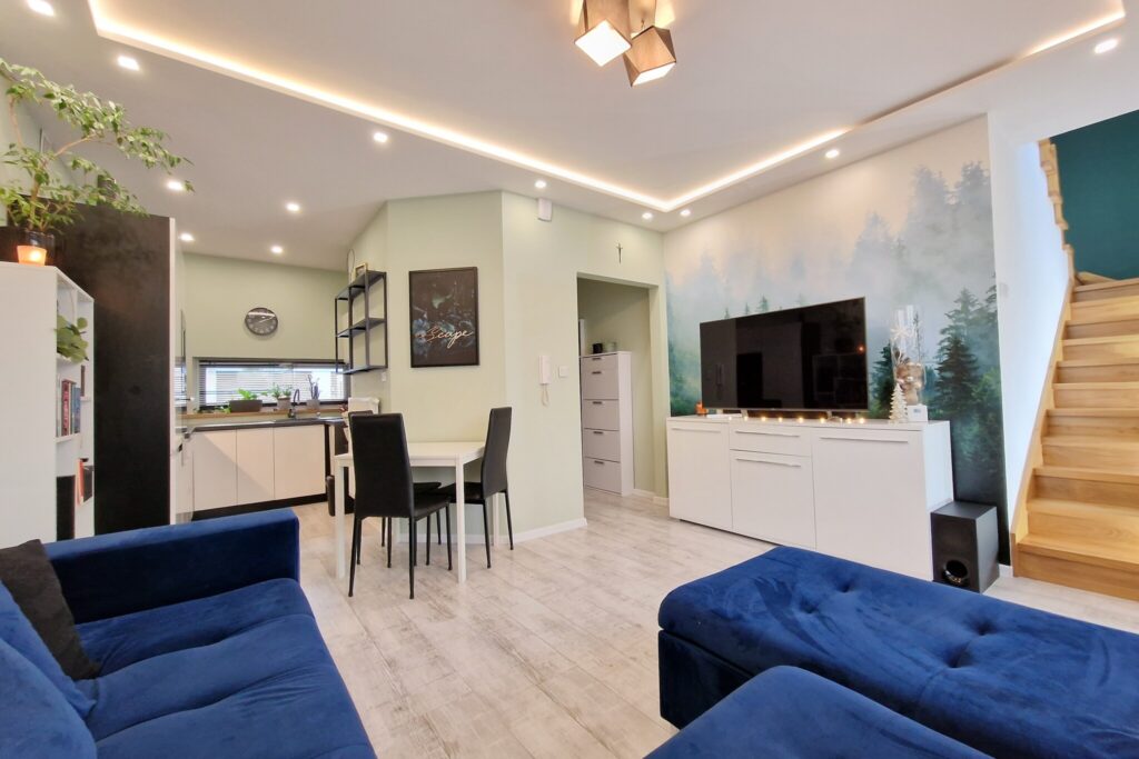 Atrakcyjny segment z ogródkiem i garażem - zdjęcie 4