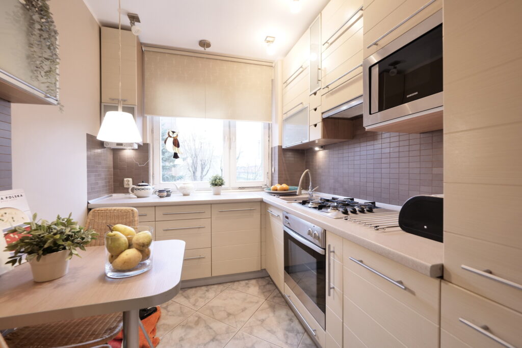 Rzadko spotykana oferta – 4 pokoje + opcja garażu! - zdjęcie 2