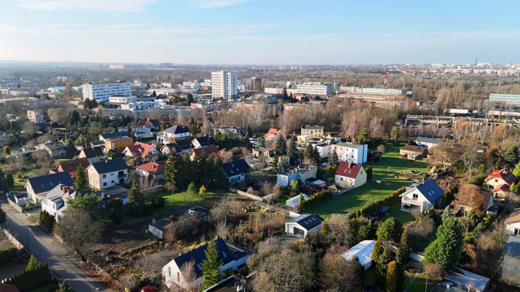 Działka 960m² i dom z dużym potencjalem, Starołęka - zdjęcie 11