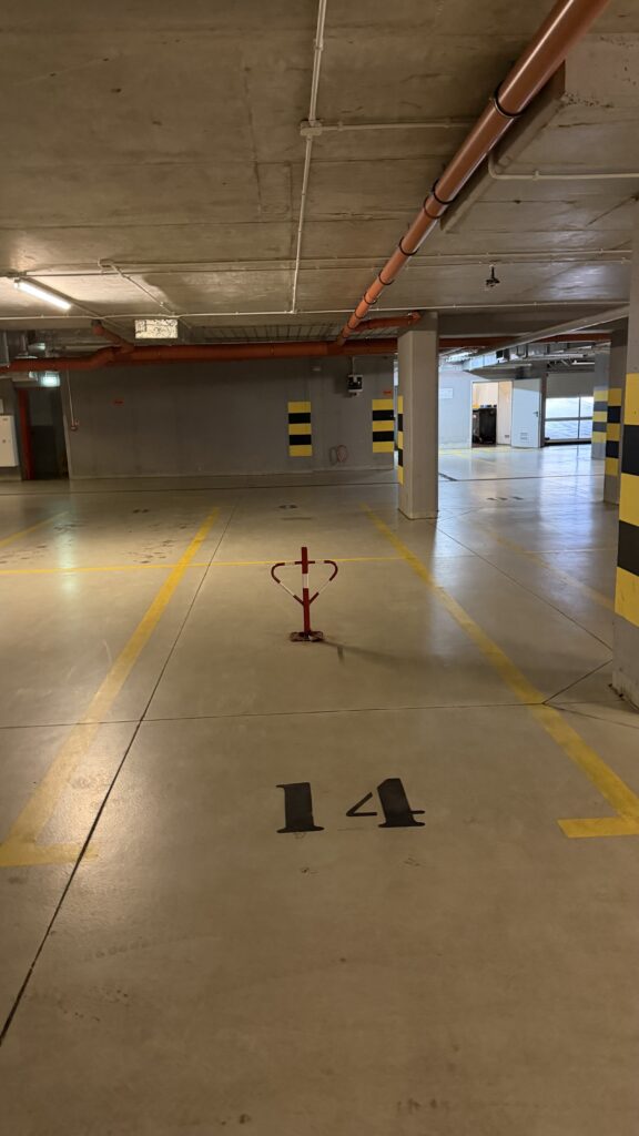 Aquamarina Studio z balkonem i garażem - zdjęcie 11