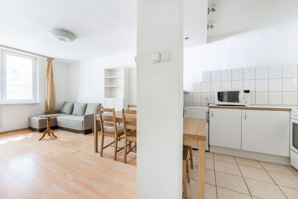 Dwupokojowe mieszkanie w świetnej lokalizacji - zdjęcie 2