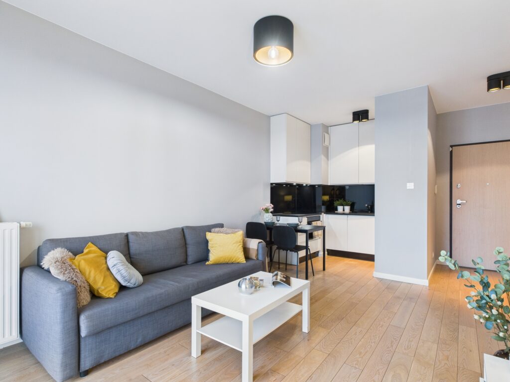 Wygodne 2 pokoje, ul. Herbu Janina, garaż - zdjęcie 1