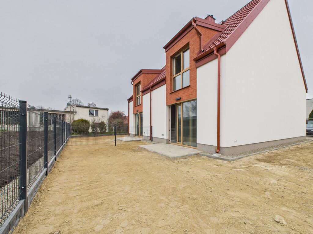 Dom w Zabudowie bliźniaczej w okolicy Trójmiasta - zdjęcie 8