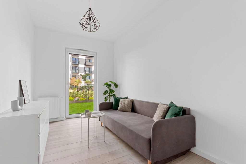 Przestronne mieszkanie z ogródkiem na sprzedaż! - zdjęcie 7