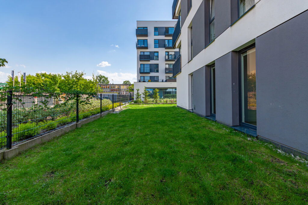 Przestronne mieszkanie z ogródkiem na sprzedaż! - zdjęcie 18