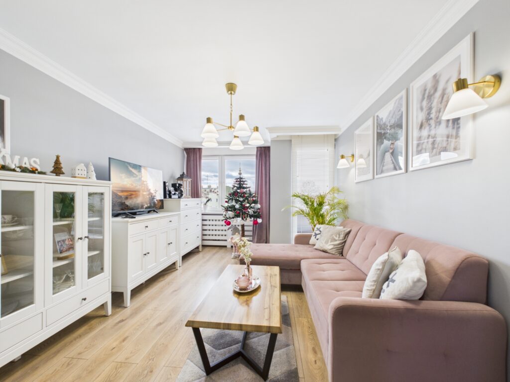 3-pokojowe mieszkanie z klimatyzacją i loggią - zdjęcie 1