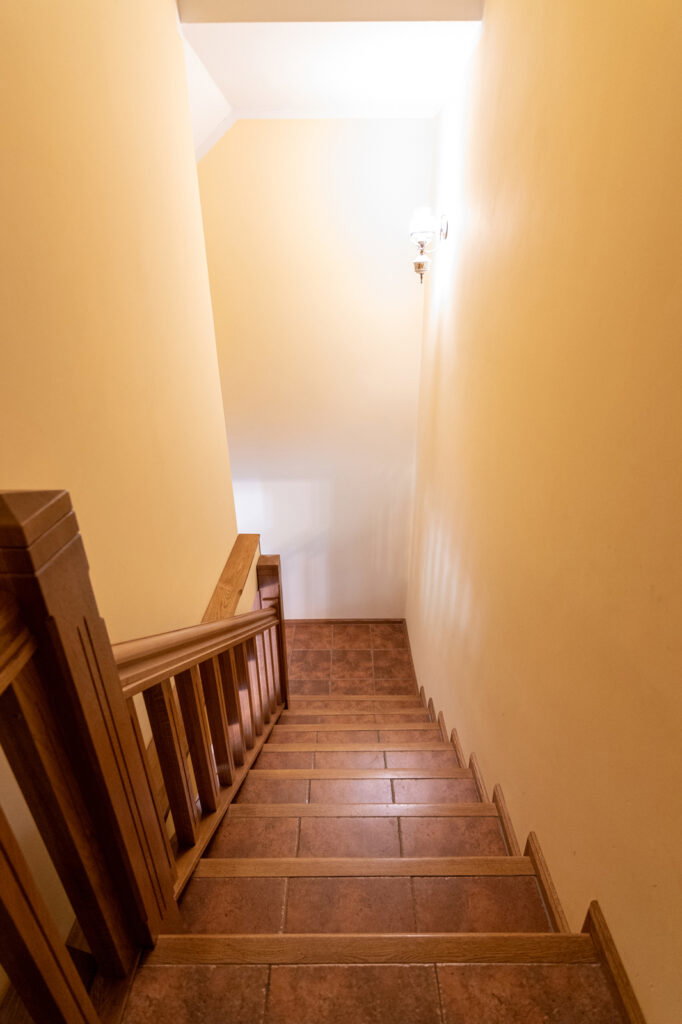 Dworek z dużą działką blisko lasu i jeziora - zdjęcie 16