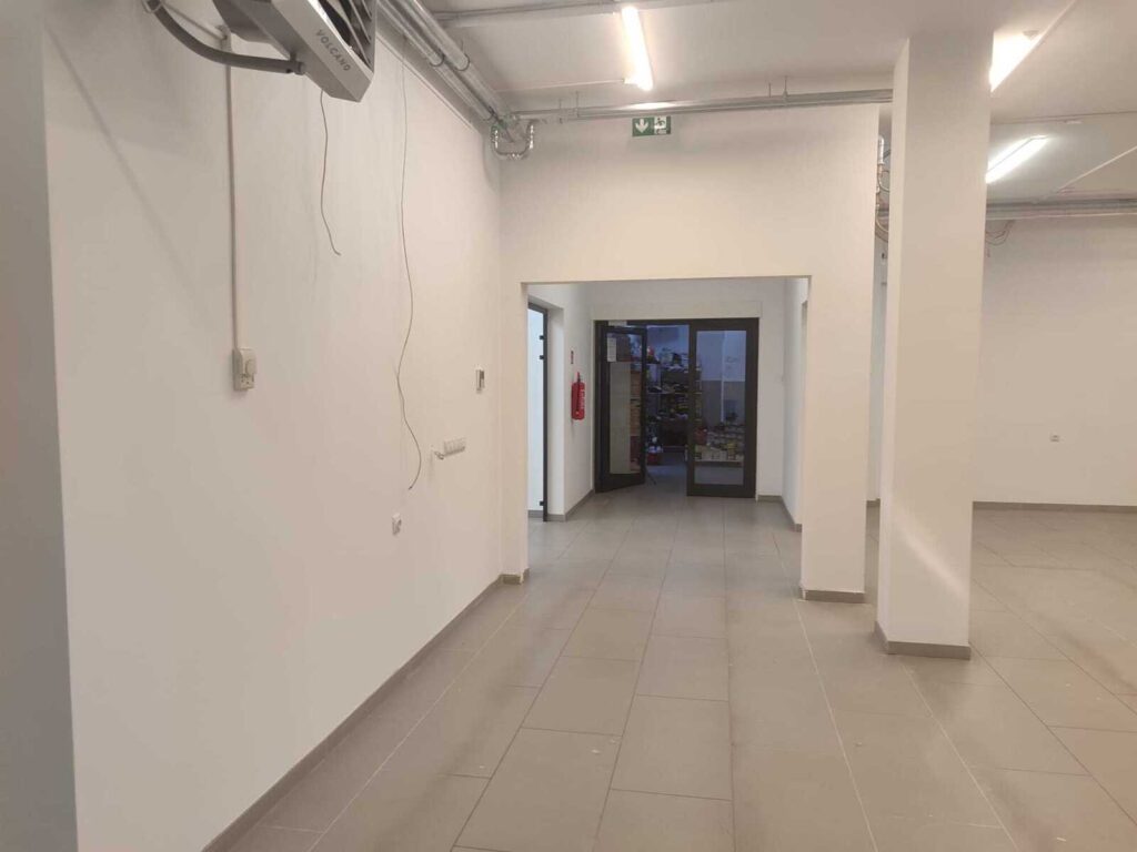 Lokal użytkowy do wynajęcia w Wyrzysku 372 m2 - zdjęcie 1