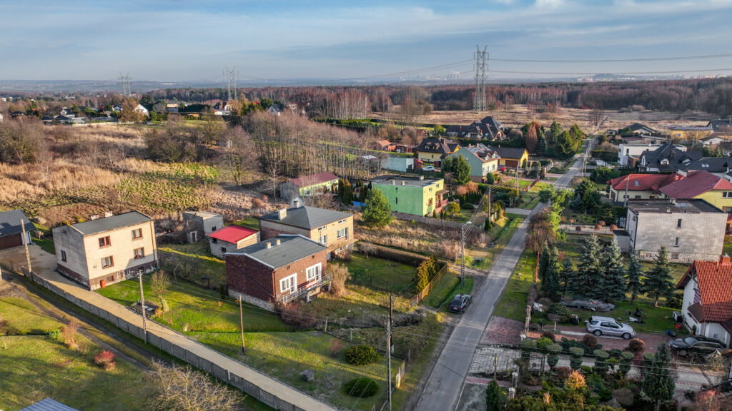 Jednorodzinny, wolnostojący, garaż - cicha okolica - zdjęcie 1