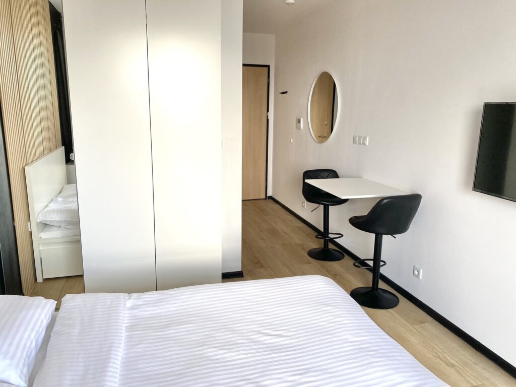 Dobra inwestycja na Włochach - zdjęcie 3