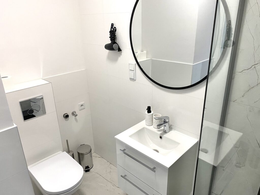 Dobra inwestycja na Włochach - zdjęcie 6