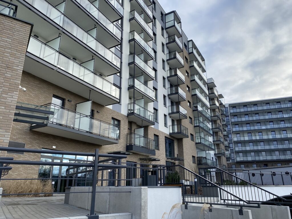 Dobra inwestycja na Włochach - zdjęcie 8