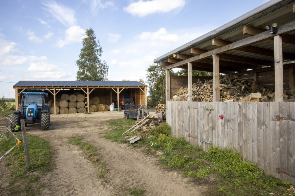 Wyjątkowa nieruchomość, stajnia 1,5763 ha - Bartki - zdjęcie 20