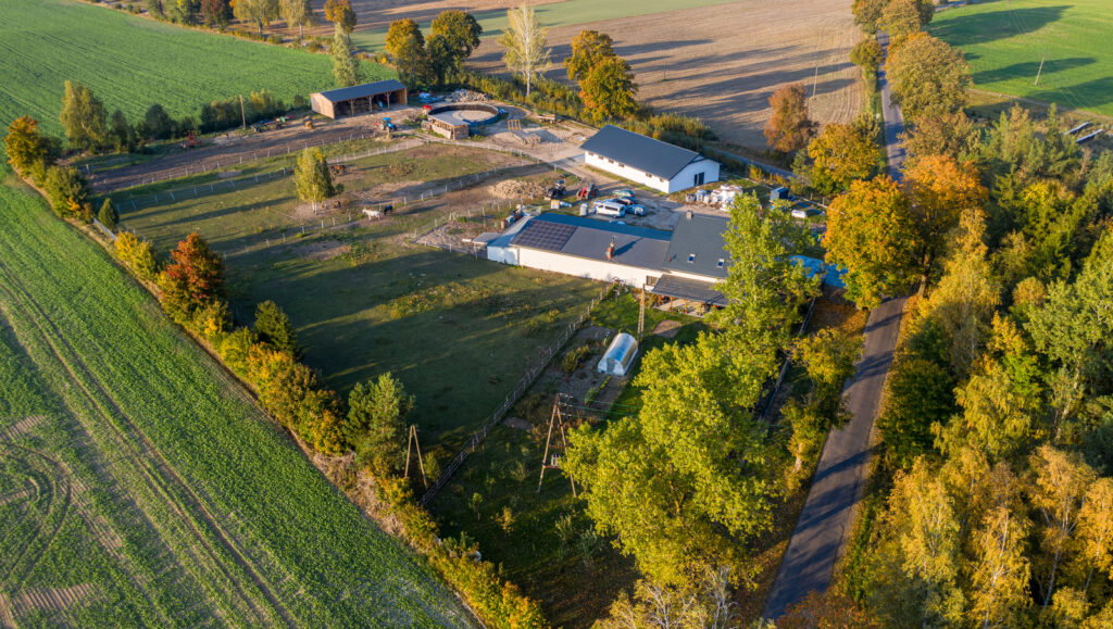 Wyjątkowa nieruchomość, stajnia 1,5763 ha - Bartki - zdjęcie 31