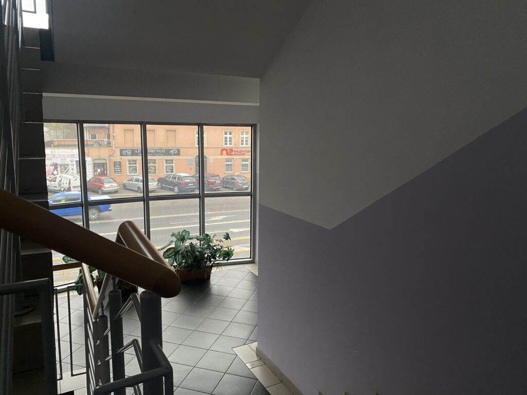 Lokal biurowy w centrum Jeleniej Góry! - zdjęcie 12