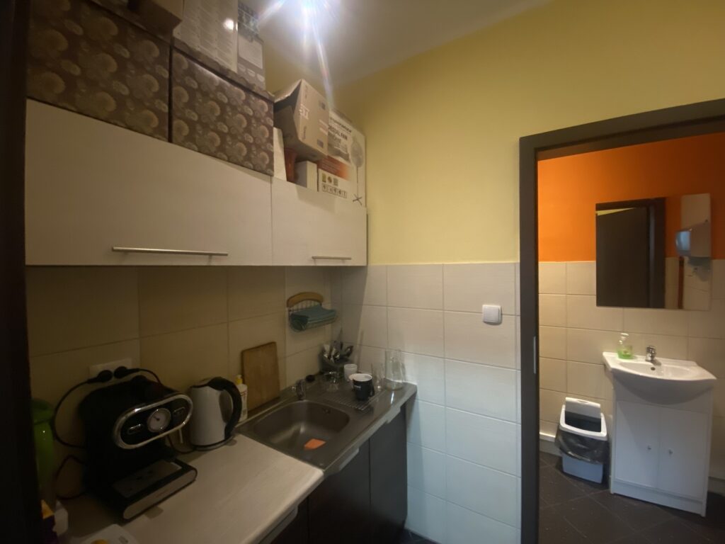 Lokal biurowy w centrum Jeleniej Góry! - zdjęcie 13