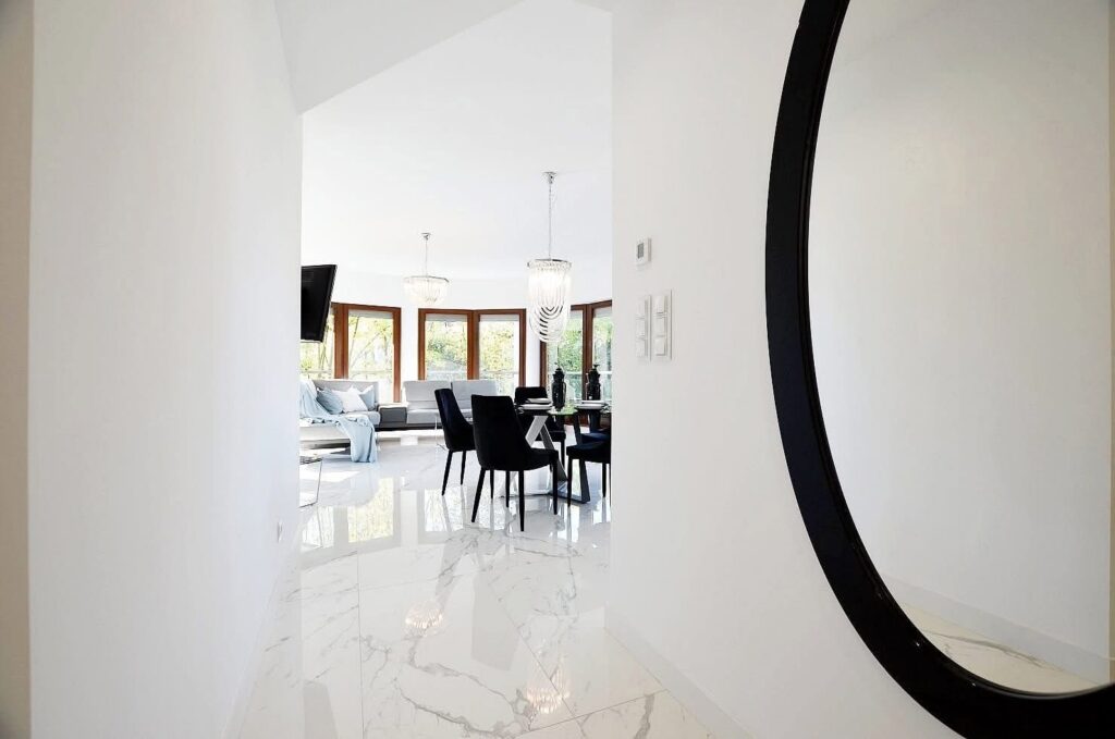 Nowoczesny apartament blisko centrum - zdjęcie 3