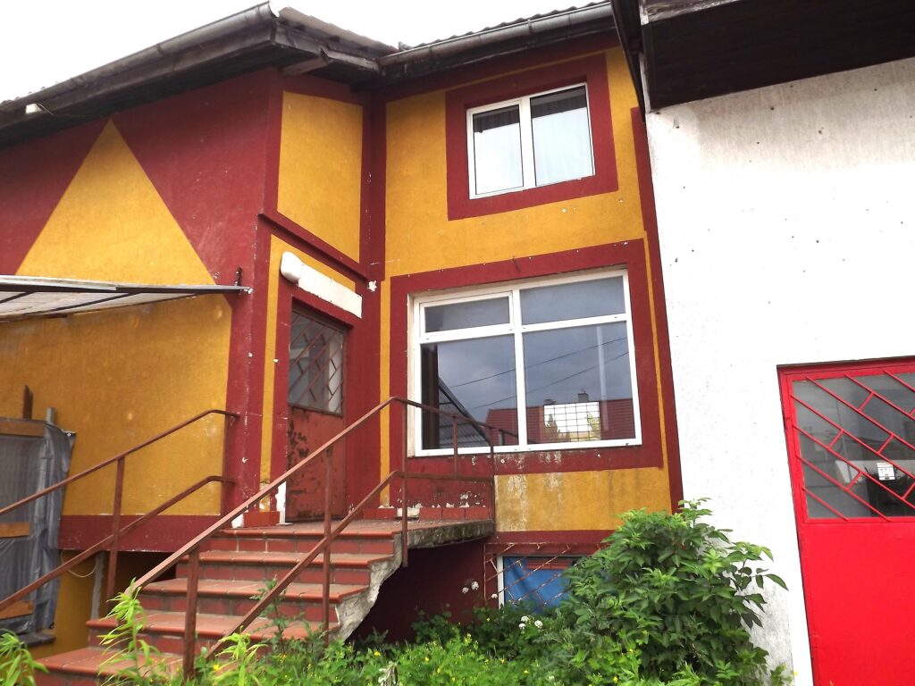 Dwa lokale użytkowe w Olsztynku z potencjałem - zdjęcie 3