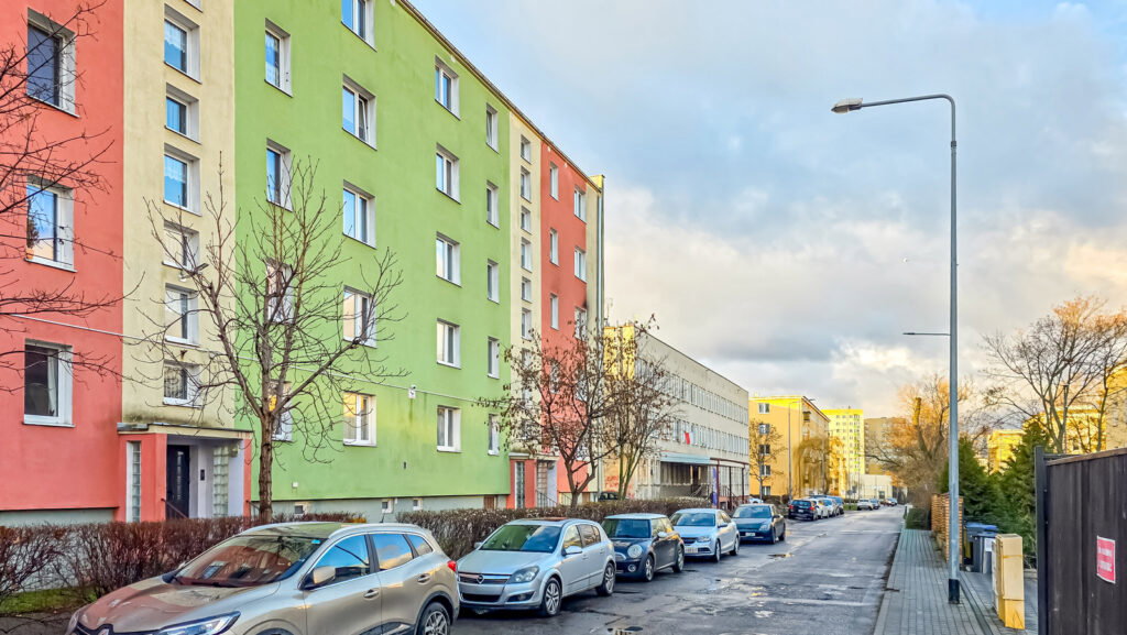 Ustawne mieszkanie blisko SKM - zdjęcie 2