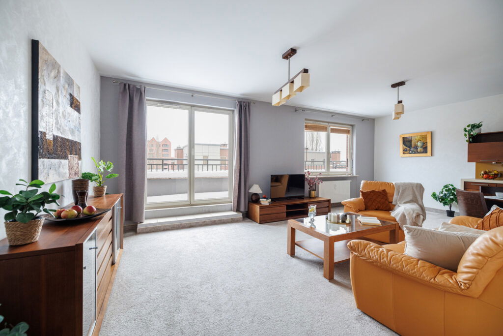 3-pokojowy apartament z miejscem w hali garażowej - zdjęcie 4