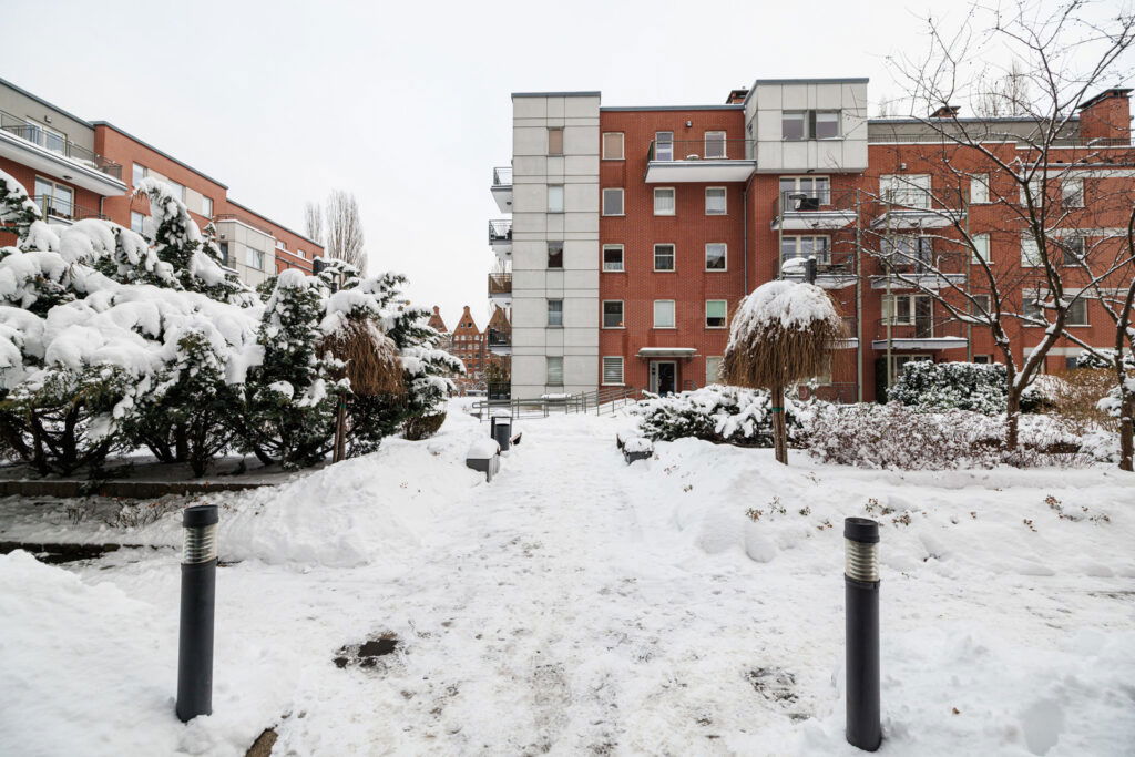 3-pokojowy apartament z miejscem w hali garażowej - zdjęcie 14