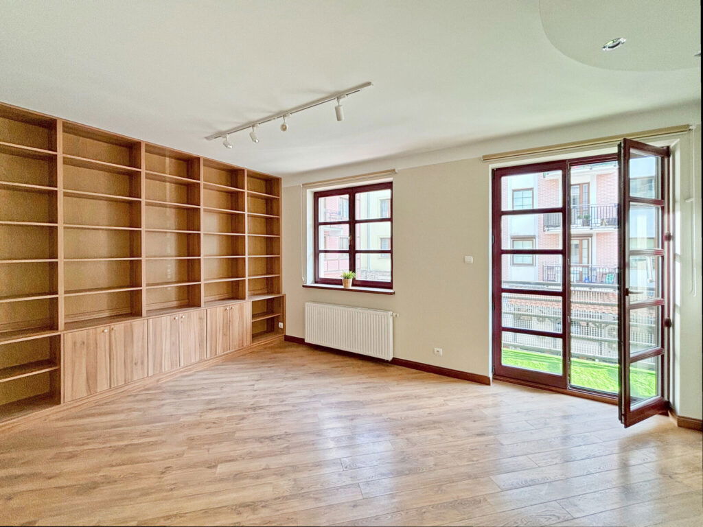 Mieszkanie na Starym Mieście do wynajęcia! - zdjęcie 1