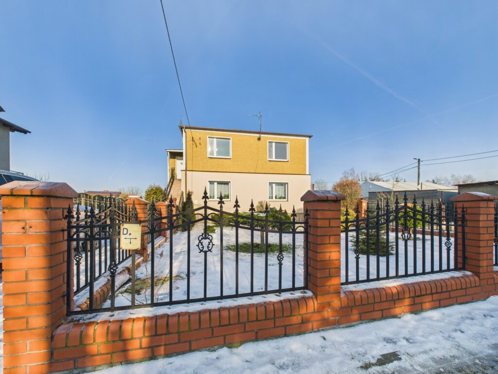 Piętro domu Unisław Sienkiewicza - zdjęcie 1