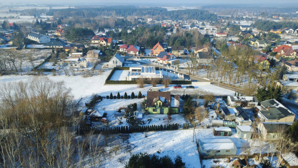 Wygodny dom w centrum - zdjęcie 15