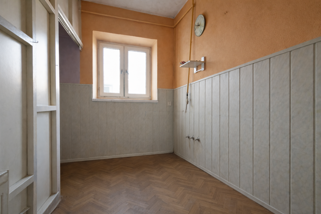 Mieszkanie z potencjałem w centrum Łodzi - zdjęcie 12