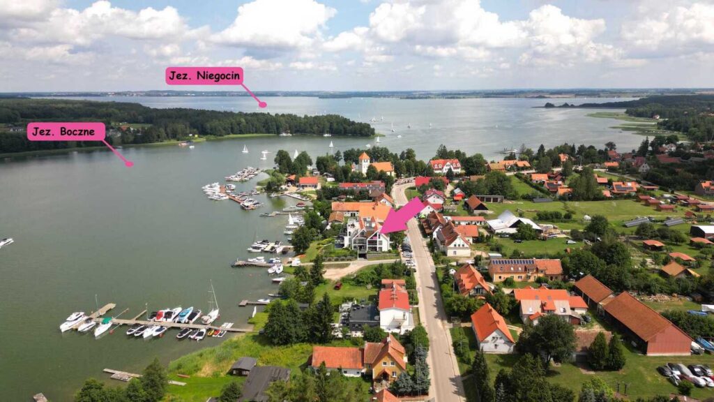 Apartament w Rydzewie z własną mariną - zdjęcie 1