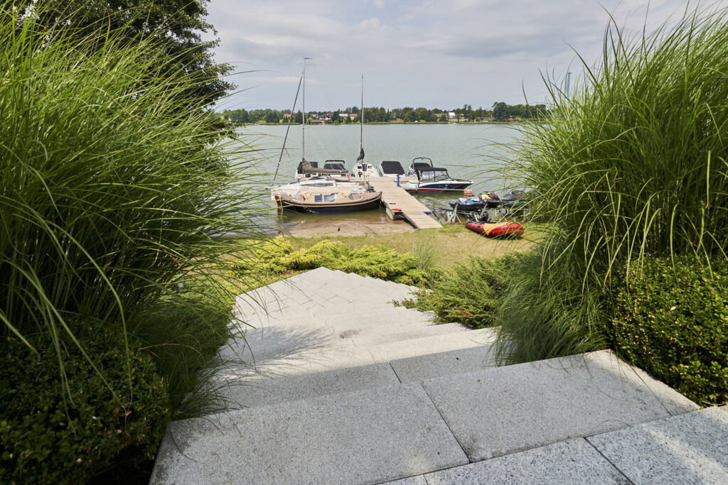 Apartament w Rydzewie z własną mariną - zdjęcie 16