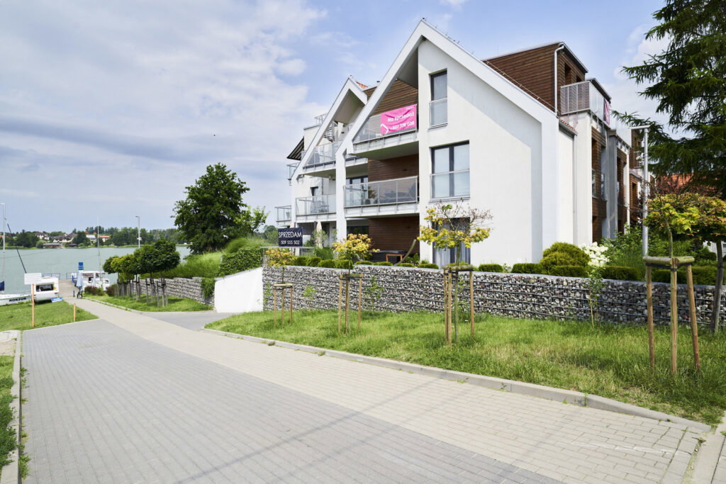Apartament w Rydzewie z własną mariną - zdjęcie 18