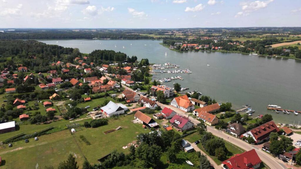 Apartament w Rydzewie z własną mariną - zdjęcie 31